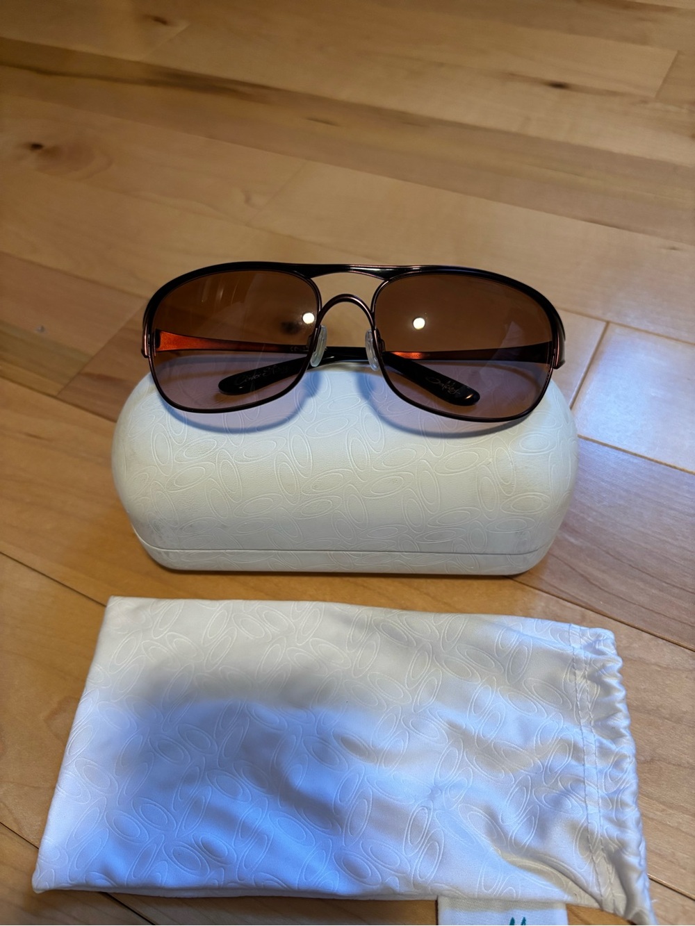 Oakley Women's Sunglasses Purple Aviators